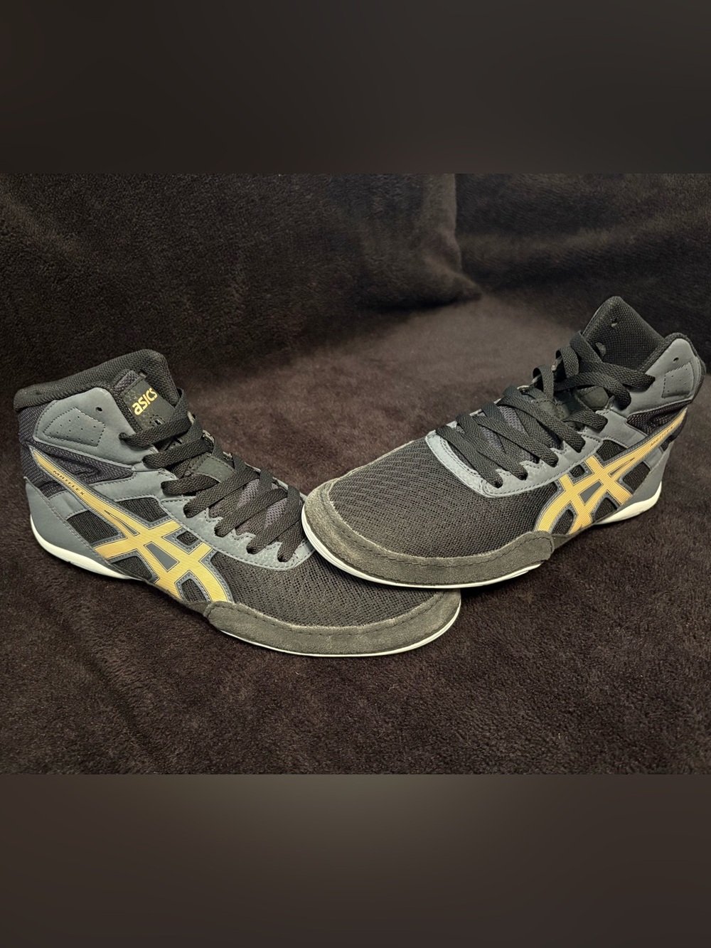 ASICS Matflex 6 Wrestling Shoes Men’s Size 10 Black Grey Gold High Top 1081A021